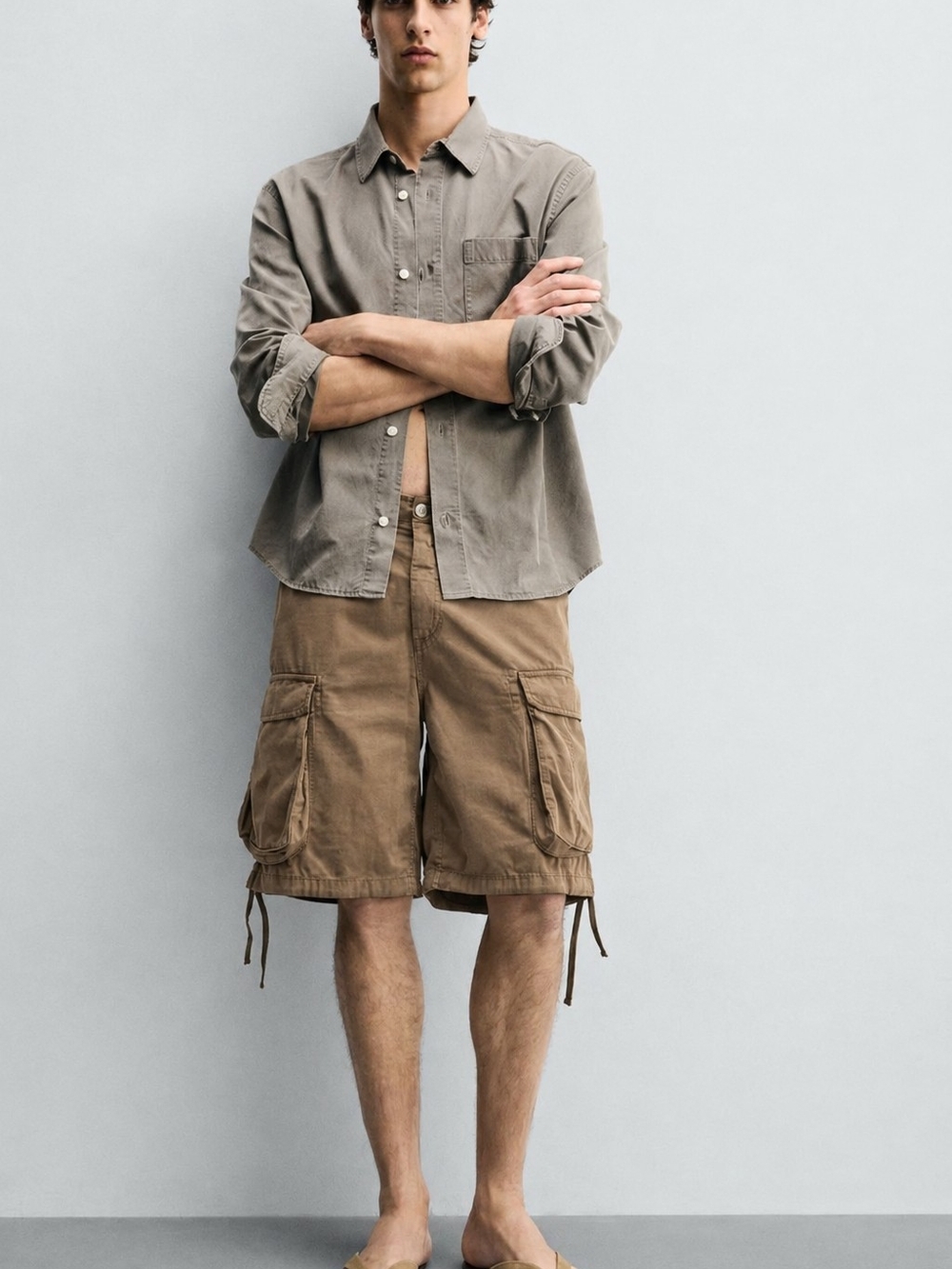 ZARA Men's Brown Cargo Shorts - Relaxed Utility Style